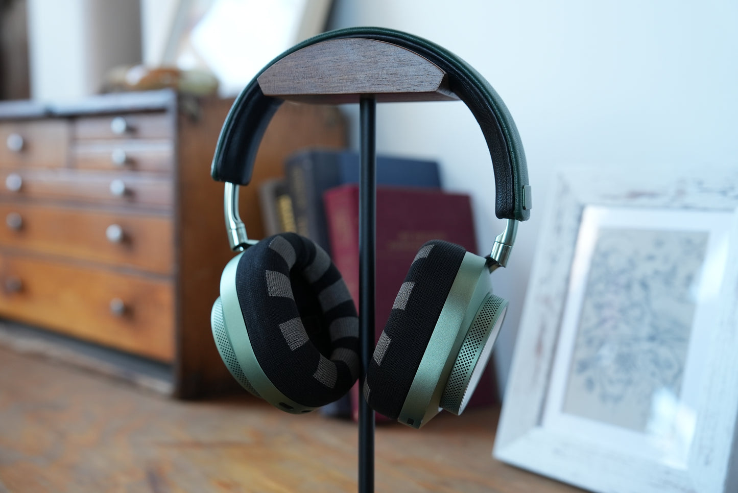 MW75 Neuro - Olive