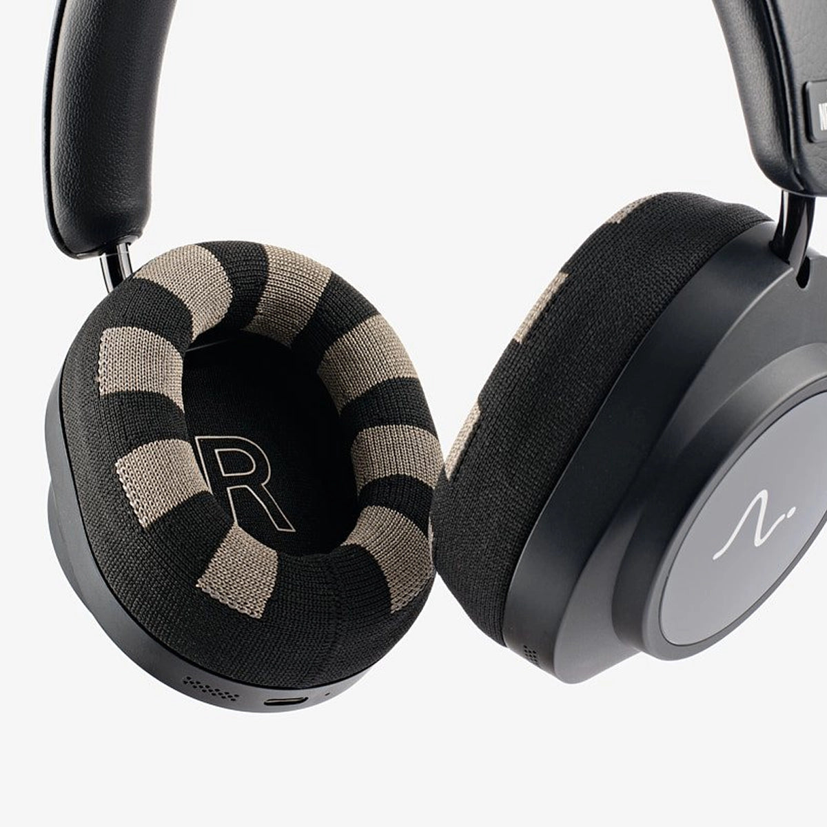 Ear pads with woven EEG sensors